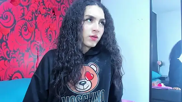 Snapshot of SelenaSweet1 chatting on March 6, 2026, 3:58 am SelenaSweet1 online show from March 6, 2026, 3:58 am