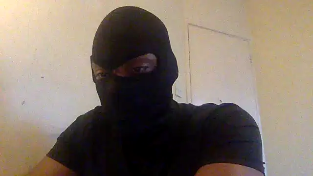 Balaclavaloveee online show from January 11, 2026, 11:59 am