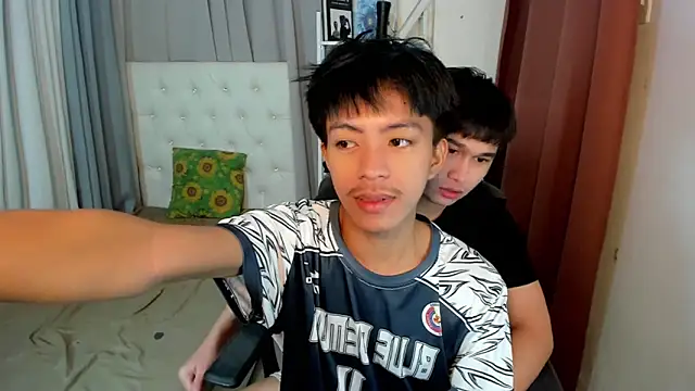 davincihugecock online show from February 5, 2026, 4:33 pm