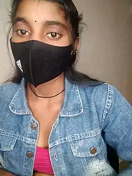 Erotic-Girl online show from January 12, 2026, 3:06 pm