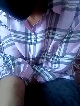 Snapshot of eddy_girl chatting on February 14, 2026, 6:21 am eddy girl online show from February 14, 2026, 6:21 am