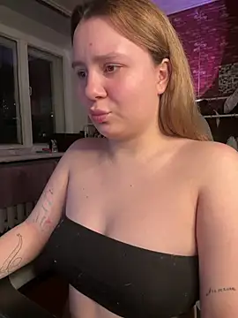 Snapshot of AnnaSeint chatting on February 7, 2026, 6:11 pm AnnaSeint online show from February 7, 2026, 6:11 pm