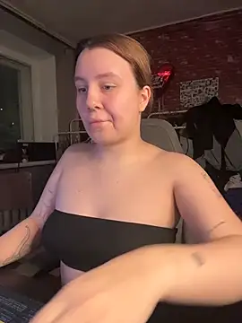 Snapshot of AnnaSeint chatting on February 13, 2026, 6:37 pm AnnaSeint online show from February 13, 2026, 6:37 pm