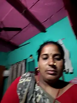 Snapshot of Reena_lodha chatting on February 20, 2026, 10:32 pm Reena lodha online show from February 20, 2026, 10:32 pm