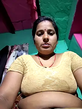 Snapshot of Reena_lodha chatting on February 28, 2026, 10:11 pm Reena lodha online show from February 28, 2026, 10:11 pm