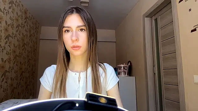 ElsieKuhlmann online show from January 11, 2026, 8:08 am