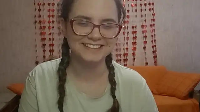 Miyabeee online show from March 8, 2026, 8:07 am