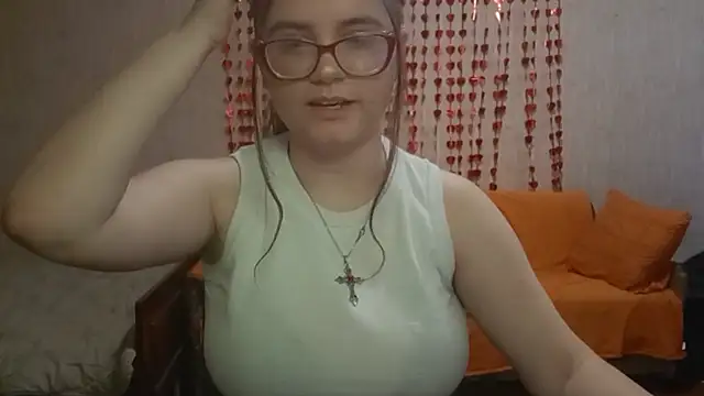 Miyabeee online show from April 12, 2026, 7:57 am