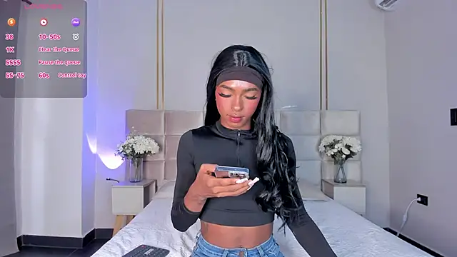 Snapshot of DaisyTaylor__ chatting on January 19, 2026, 12:42 pm DaisyTaylor online show from January 19, 2026, 12:42 pm