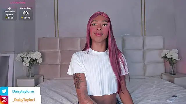 Snapshot of DaisyTaylor__ chatting on February 5, 2026, 1:05 pm DaisyTaylor online show from February 5, 2026, 1:05 pm