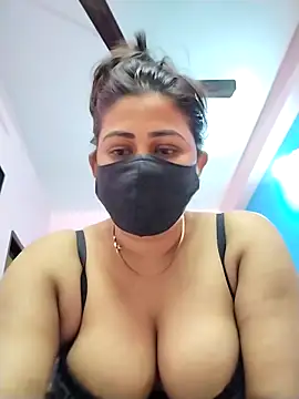 Snapshot of pinkihot23 chatting on February 28, 2026, 9:43 am pinkihot23 online show from February 28, 2026, 9:43 am