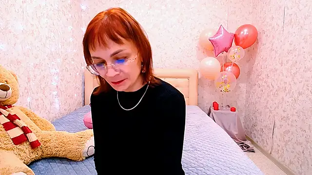 Snapshot of DarkOpiumX chatting on February 5, 2026, 2:16 am DarkOpiumX online show from February 5, 2026, 2:16 am