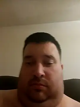 tacoguy1992 online show from February 17, 2026, 4:09 am