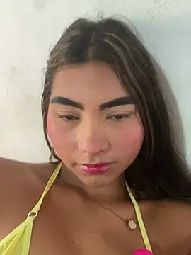 Snapshot of GeorgiandCoi chatting on February 9, 2026, 1:37 pm GeorgiandCoi online show from February 9, 2026, 1:37 pm