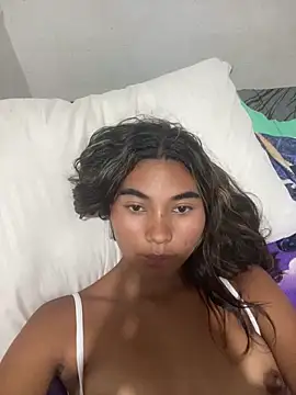 Snapshot of GeorgiandCoi chatting on March 7, 2026, 5:26 am GeorgiandCoi online show from March 7, 2026, 5:26 am