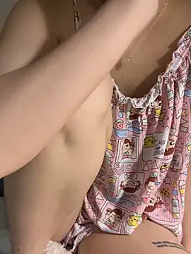 Linaa sexxy online show from May 26, 2026, 4:47 pm