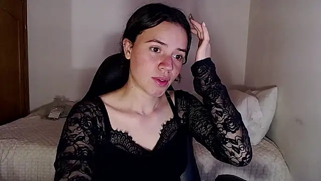 Snapshot of Shanel_Lozano chatting on March 3, 2026, 9:10 pm Shanel Lozano online show from March 3, 2026, 9:10 pm