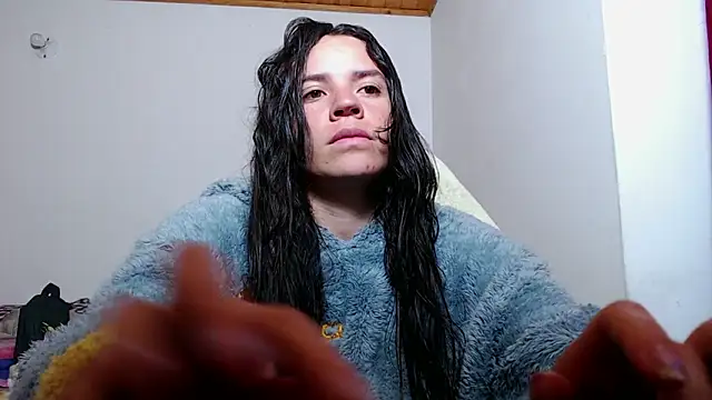 Snapshot of Shanel_Lozano chatting on March 30, 2026, 10:44 pm Shanel Lozano online show from March 30, 2026, 10:44 pm
