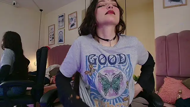 Snapshot of Hanabie_ chatting on March 1, 2026, 3:19 am Hanabie online show from March 1, 2026, 3:19 am