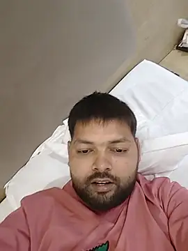 Pulkeet1433 online show from May 29, 2026, 1:09 pm