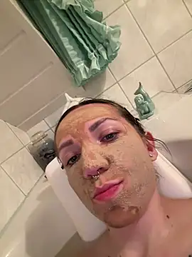 Snapshot of Marina_und_Jayden chatting on February 2, 2026, 8:18 pm Marina und Jayden online show from February 2, 2026, 8:18 pm