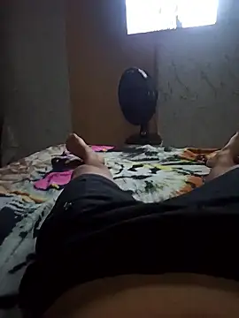 Snapshot of tesao223 chatting on January 13, 2026, 10:48 pm tesao223 online show from January 13, 2026, 10:48 pm