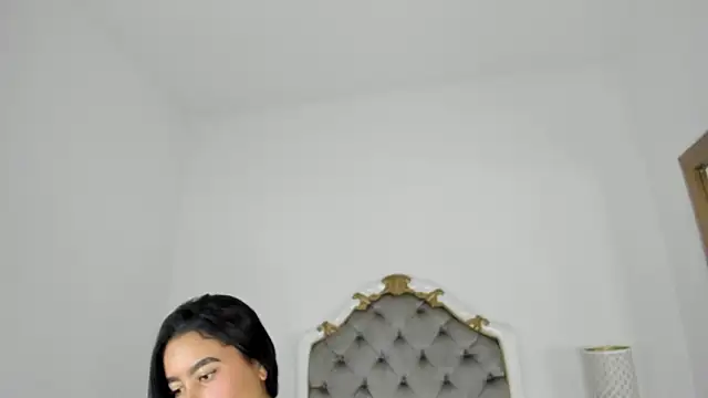 Snapshot of paulina_lux chatting on January 31, 2026, 7:56 pm paulina lux online show from January 31, 2026, 7:56 pm