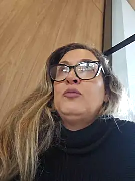 bellafortune69 online show from July 4, 2026, 3:07 pm