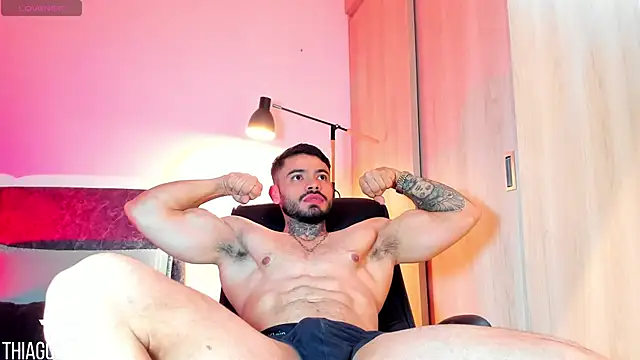 Snapshot of thiago_ferrari_ chatting on May 17, 2026, 5:27 am thiago ferrari online show from May 17, 2026, 5:27 am