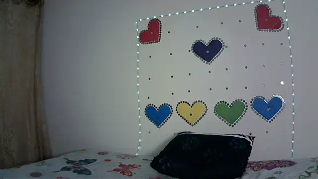 Snapshot of Mia_Suarez7 chatting on April 8, 2026, 1:22 pm Mia Suarez7 online show from April 8, 2026, 1:22 pm