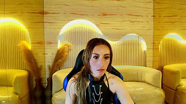 katalina r  online show from May 30, 2026, 8:17 pm