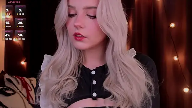 ShyniAlice online show from February 8, 2026, 4:38 am