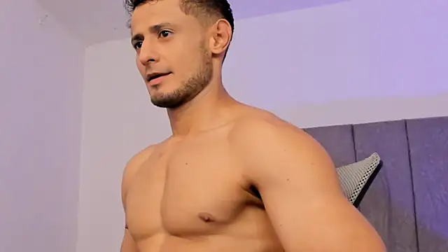 Adonys Lewis  online show from April 17, 2026, 5:21 am