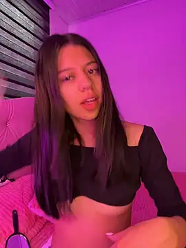 willowharper  online show from January 11, 2026, 8:03 pm