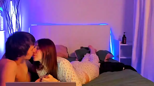 Santythousand online show from February 12, 2026, 5:30 pm