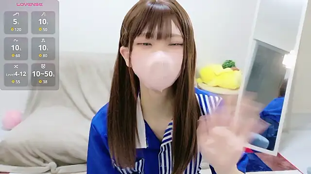 Snapshot of Nanamin- chatting on February 25, 2026, 10:58 am Nanamin- online show from February 25, 2026, 10:58 am