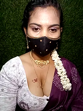 Snapshot of Nithyatamil chatting on April 9, 2026, 5:40 pm Nithyatamil online show from April 9, 2026, 5:40 pm