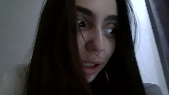 Snapshot of Liressa chatting on March 7, 2026, 8:39 pm Liressa online show from March 7, 2026, 8:39 pm