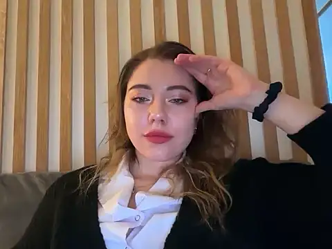 Snapshot of Luxerin chatting on March 3, 2026, 4:46 pm Luxerin online show from March 3, 2026, 4:46 pm