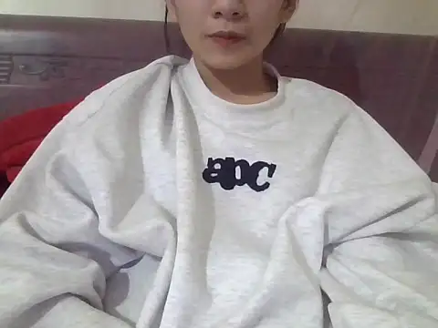 Snapshot of berry_alma06 chatting on February 15, 2026, 2:58 pm berry alma06 online show from February 15, 2026, 2:58 pm