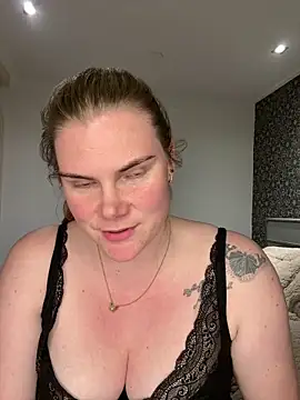 Snapshot of SexyBlondJoanna chatting on February 25, 2026, 9:57 pm SexyBlondJoanna online show from February 25, 2026, 9:57 pm