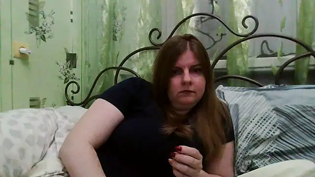 Snapshot of DarkRose0104 chatting on January 12, 2026, 4:12 pm DarkRose0104 online show from January 12, 2026, 4:12 pm