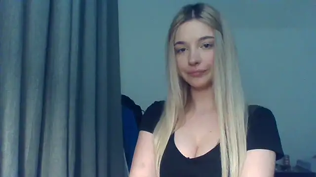 EvelineMagnetic online show from January 13, 2026, 3:17 pm