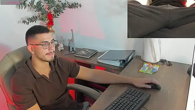 Snapshot of Jay_Grip chatting on March 3, 2026, 7:53 pm Jay Grip online show from March 3, 2026, 7:53 pm