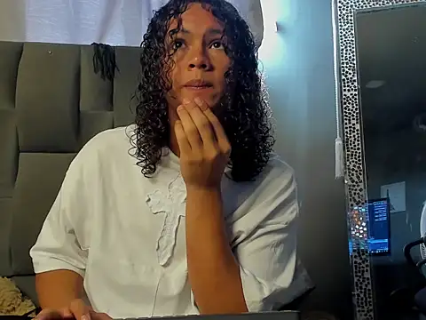 Snapshot of dylaans19 chatting on February 25, 2026, 2:27 pm dylaans19 online show from February 25, 2026, 2:27 pm