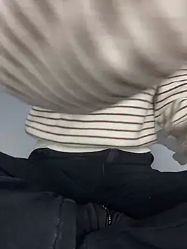 paribaby09 online show from January 13, 2026, 3:39 pm