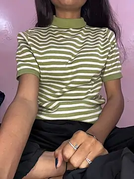 Snapshot of paribaby09 chatting on February 5, 2026, 1:43 am paribaby09 online show from February 5, 2026, 1:43 am