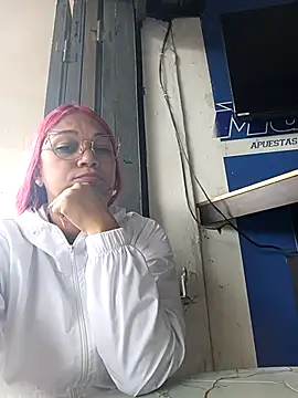 Snapshot of Rous_06 chatting on January 14, 2026, 8:14 pm Rous 06 online show from January 14, 2026, 8:14 pm