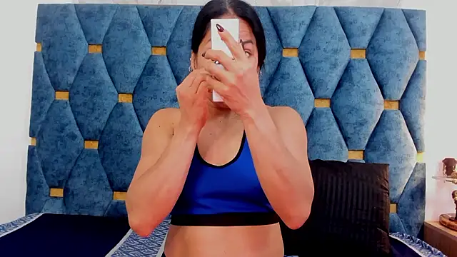 Snapshot of Michel_fitnes chatting on February 17, 2026, 11:18 am Michel fitnes online show from February 17, 2026, 11:18 am