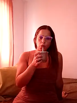 Lolitasuggar online show from January 14, 2026, 6:13 pm